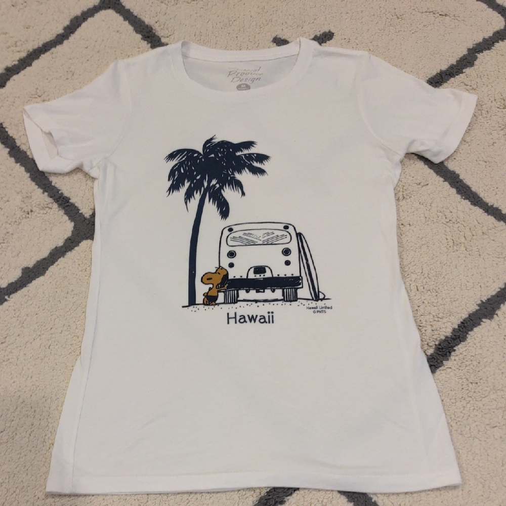 Snoopy peanuts  Exclusive In Hawaii, White Short Sleeve Tee with Graphic Design